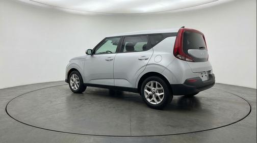 Gravity Gray 2025 Kia Soul LX