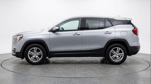 Sterling Gray Metallic 2024 GMC Terrain SLE
