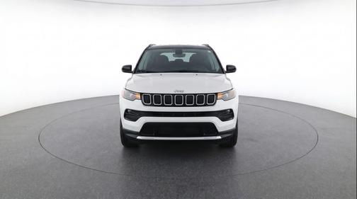 Bright White Clearcoat 2025 Jeep Compass Limited