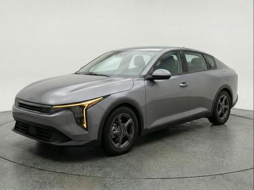 Interstellar Gray 2025 Kia K4 LXS