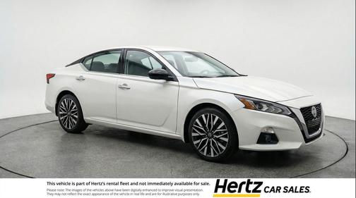 Glacier White 2025 Nissan Altima SV FWD