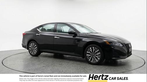 Super Black 2025 Nissan Altima SV FWD