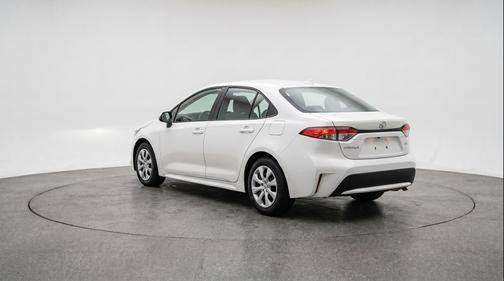 Ice Cap 2025 Toyota Corolla LE
