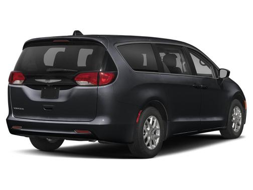 Brilliant Black Crystal Pearlcoat 2023 Chrysler Voyager LX