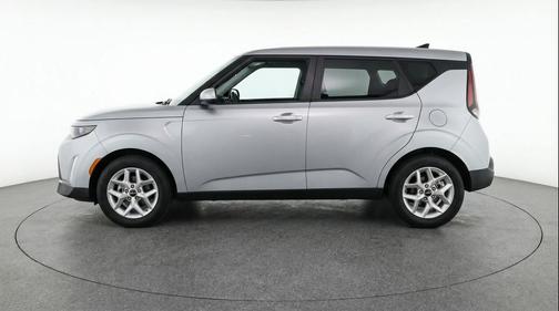 Steel Gray 2025 Kia Soul LX