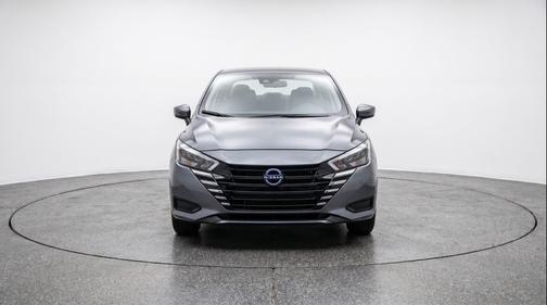 Gun Metallic 2025 Nissan Versa 1.6 SV