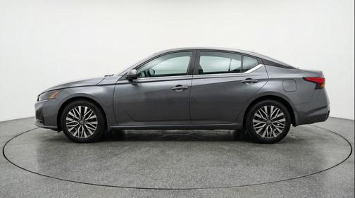 Gun Metallic 2025 Nissan Altima SV