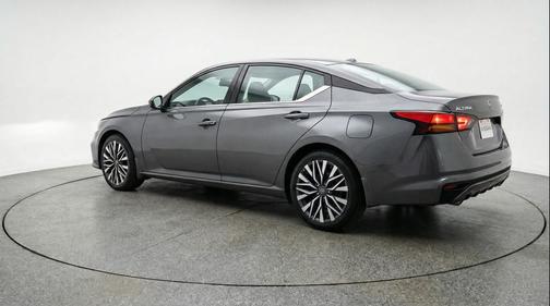 Gun Metallic 2025 Nissan Altima SV