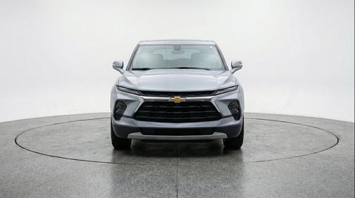 Sterling Gray Metallic 2025 Chevrolet Blazer 2LT