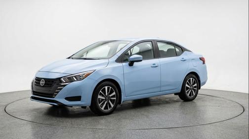 Gray Sky Pearl 2025 Nissan Versa 1.6 SV