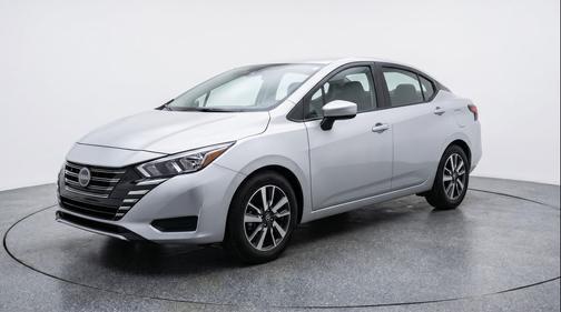 Brilliant Silver Metallic 2025 Nissan Versa 1.6 SV