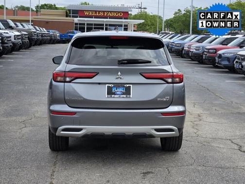 Gray 2023 Mitsubishi Outlander SE