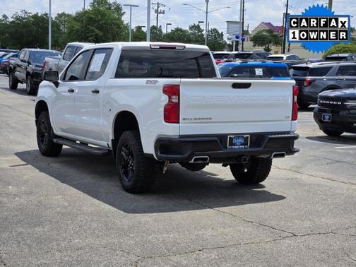 Summit White 2023 Chevrolet Silverado 1500 LT TRAIL BOSS