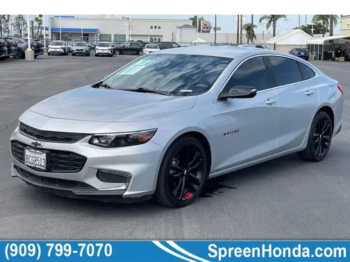 Silver Ice Metallic 2018 Chevrolet Malibu LT