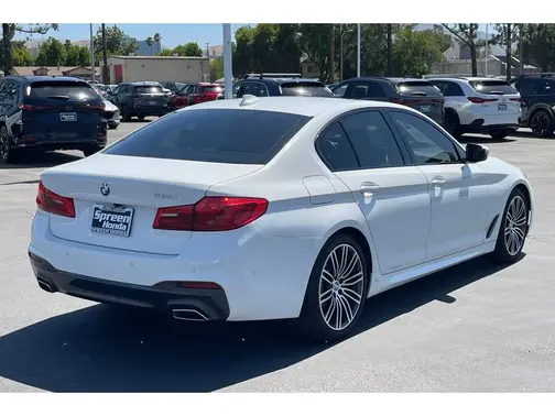 Alpine White 2018 BMW 530 530i