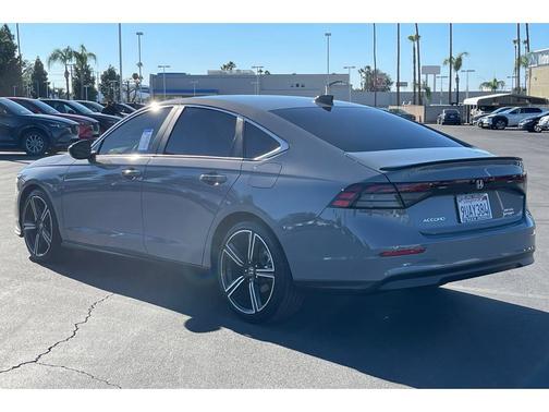 2025 Honda Accord Hybrid 
