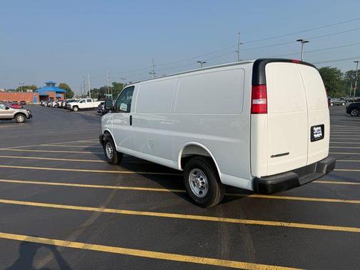 2025 Chevrolet Express 2500 Work Van