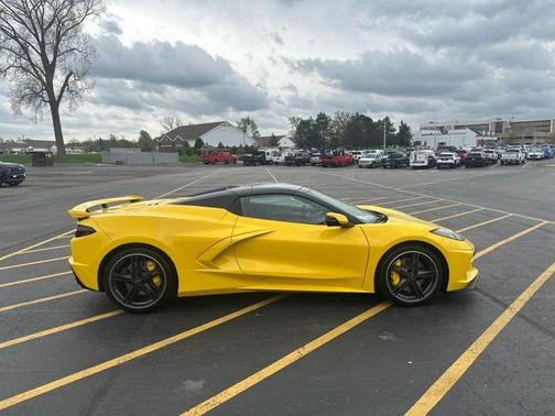 2025 Chevrolet Corvette Stingray w/2LT
