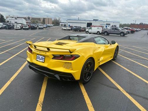 2025 Chevrolet Corvette Stingray w/2LT