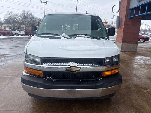 2024 Chevrolet Express 2500 Work Van