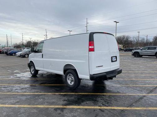 2025 Chevrolet Express 3500 Work Van