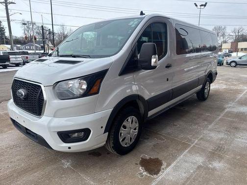 2024 Ford Transit-350 XLT