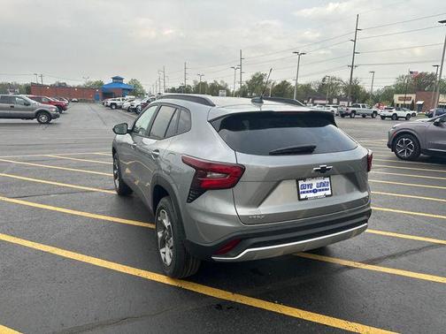 2025 Chevrolet Trax LT