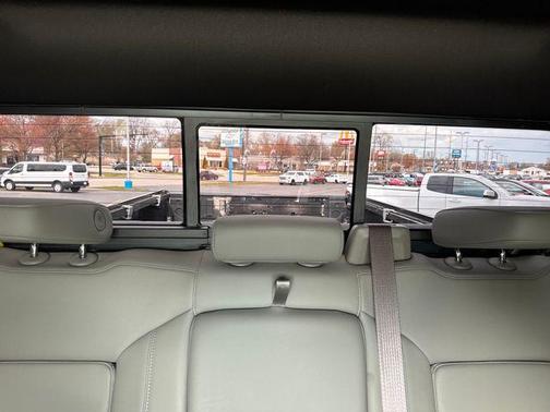 2022 GMC Sierra 3500 SLT