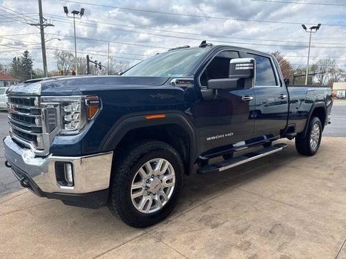 2022 GMC Sierra 3500 SLT