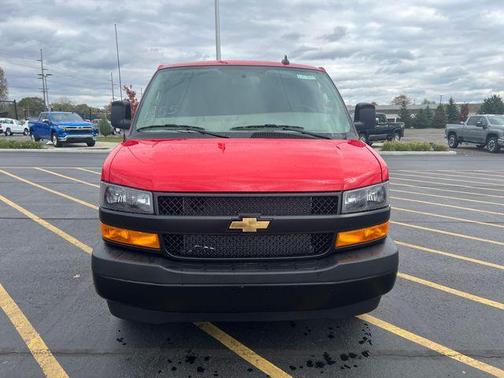 2025 Chevrolet Express 3500 Work Van