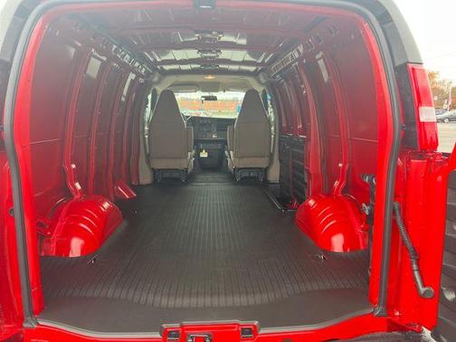 2025 Chevrolet Express 3500 Work Van