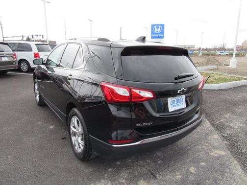 Photo 3 of 26 of 2019 Chevrolet Equinox Premier w/1LZ