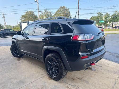 2019 Jeep Cherokee Trailhawk
