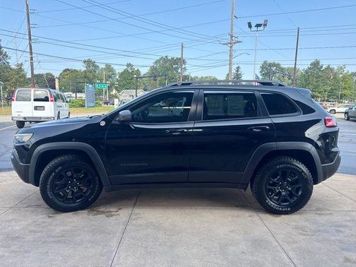 2019 Jeep Cherokee Trailhawk