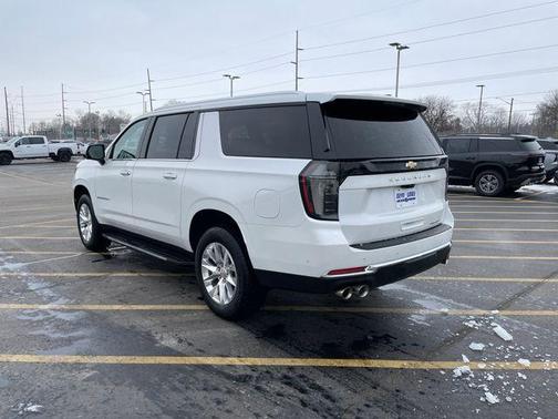2025 Chevrolet Suburban Premier