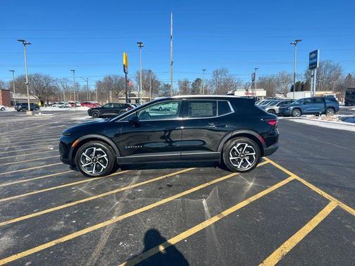 2026 Chevrolet Equinox EV LT 2