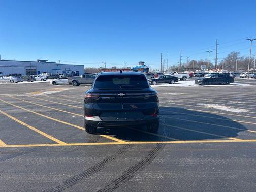 2026 Chevrolet Equinox EV LT 2