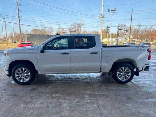 2021 Chevrolet Silverado 1500 Custom