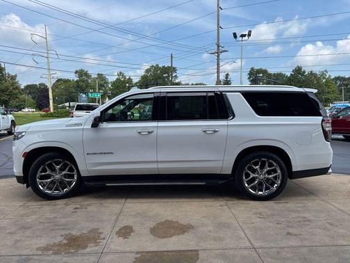 2022 Chevrolet Suburban High Country