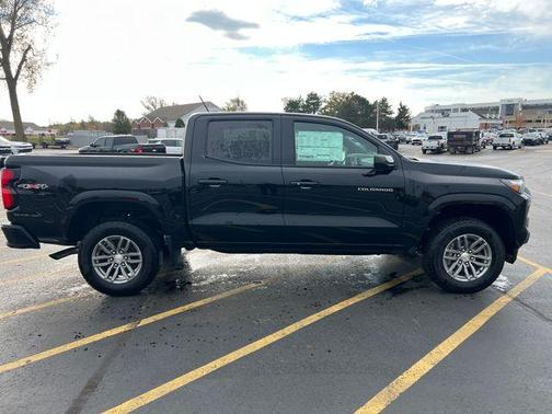 2025 Chevrolet Colorado LT