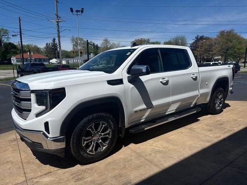 2023 GMC Sierra 1500 SLE
