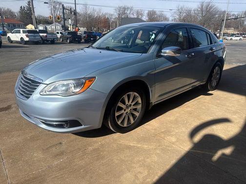 2013 Chrysler 200 Limited