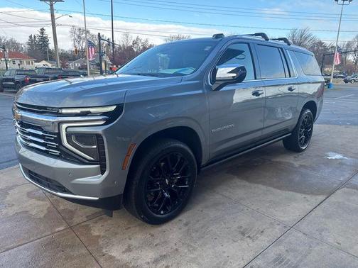 2025 Chevrolet Suburban Premier