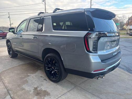2025 Chevrolet Suburban Premier
