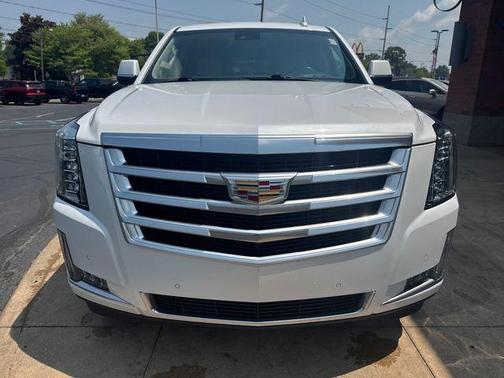 2019 Cadillac Escalade Luxury