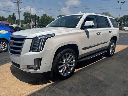 2019 Cadillac Escalade Luxury