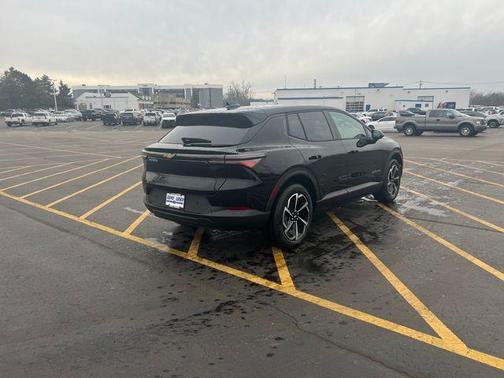2026 Chevrolet Equinox EV LT 1