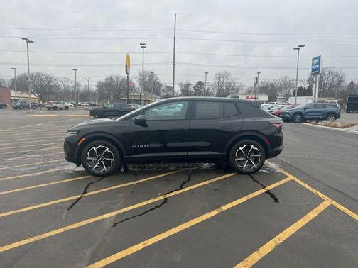 2026 Chevrolet Equinox EV LT 1