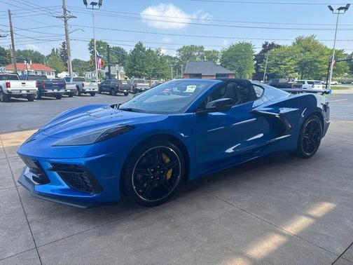 2025 Chevrolet Corvette Stingray w/1LT
