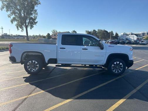 2026 Chevrolet Silverado 2500 Custom